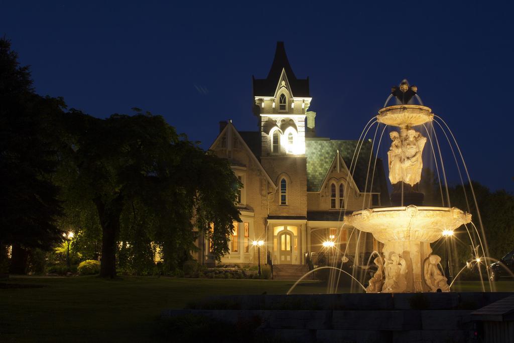 Elm Hurst Inn & Spa Ingersoll Екстериор снимка