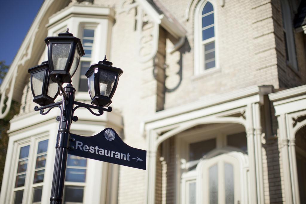 Elm Hurst Inn & Spa Ingersoll Екстериор снимка