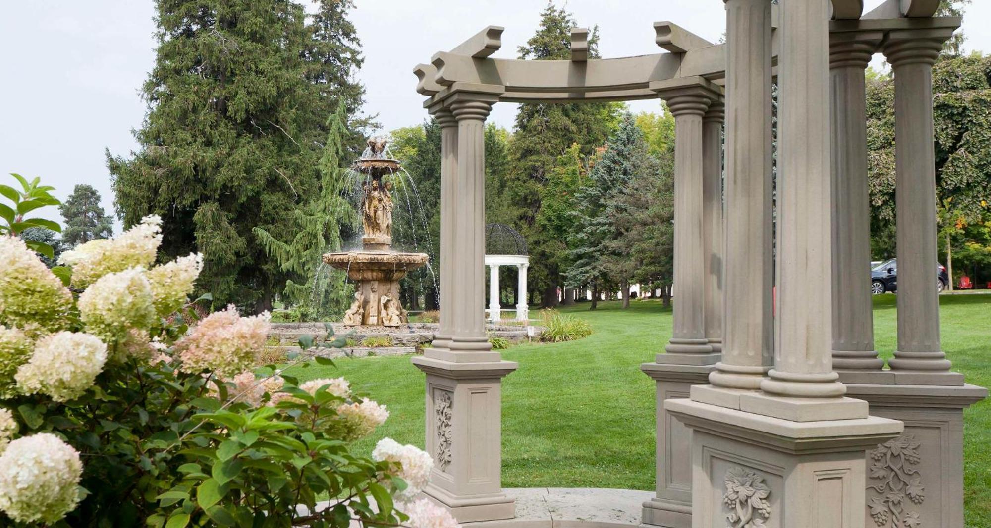 Elm Hurst Inn & Spa Ingersoll Екстериор снимка
