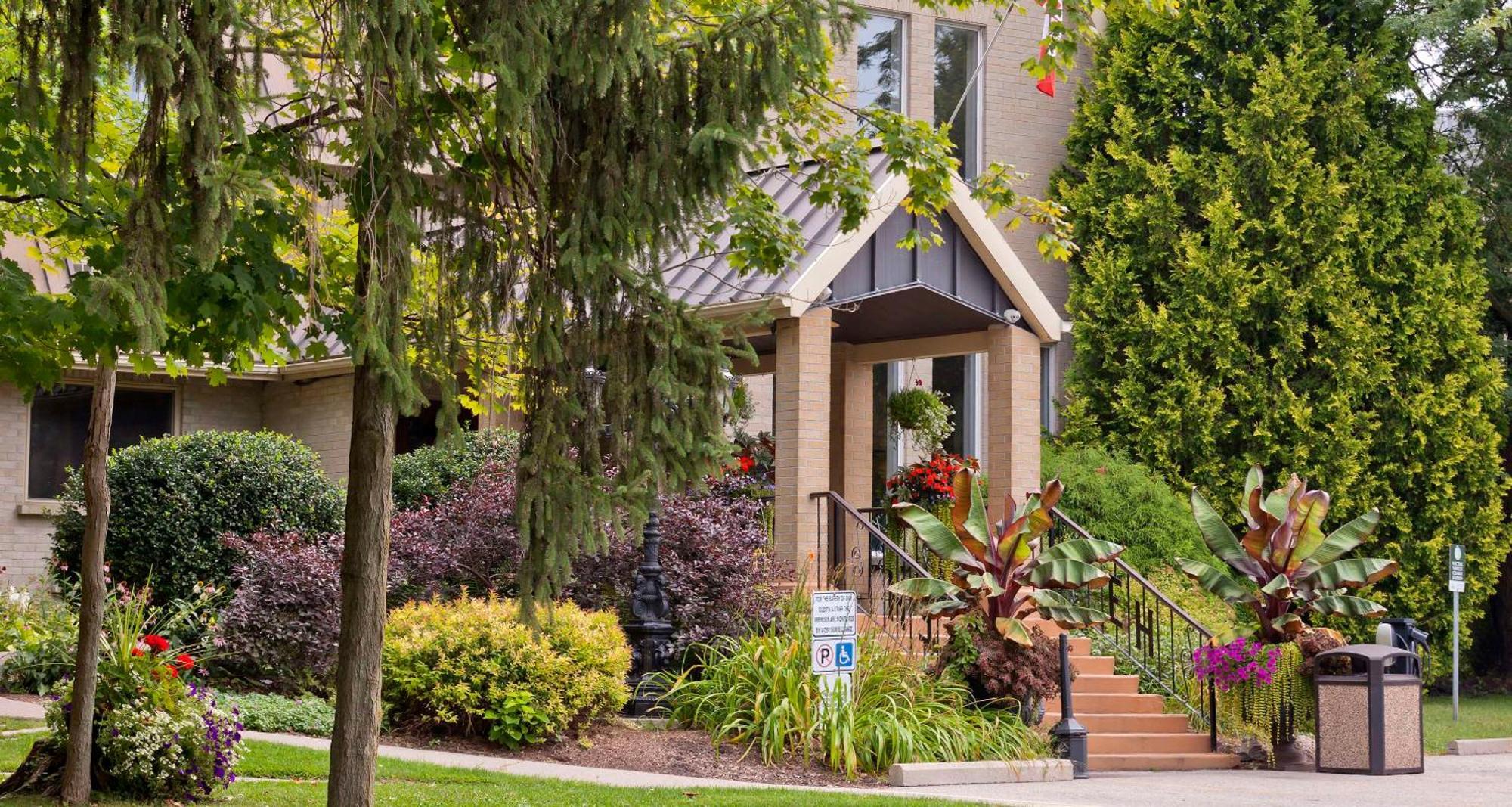 Elm Hurst Inn & Spa Ingersoll Екстериор снимка