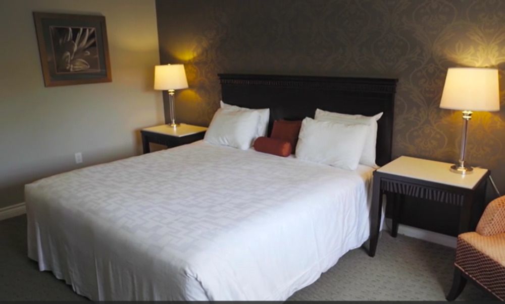 Elm Hurst Inn & Spa Ingersoll Екстериор снимка